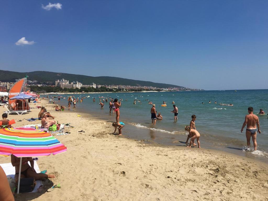 Apartment Sunny Beach Plaza 100 M Sea Buitenkant foto